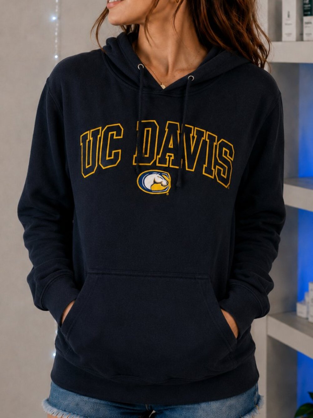 UC Davis Aggies Black Pullover Hoodie MV Sport Size Small
